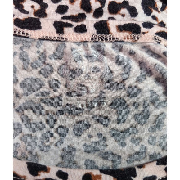 Maurices Long Sleeve Leopard Print Top 24/7 Size S EUC - Picture 5 of 6